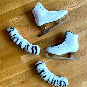 Girls size 2 figure skates - WORN ONCE